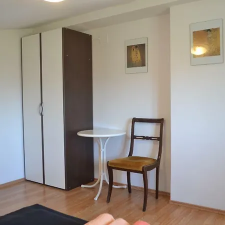 Apartman Ester *