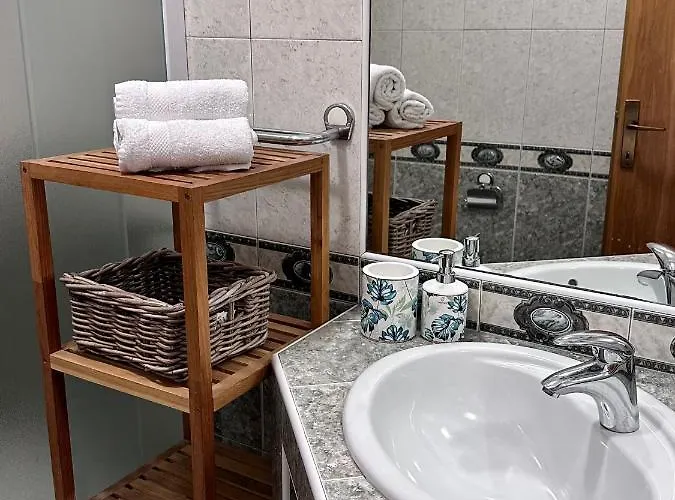 Lägenhet Ester Lopar